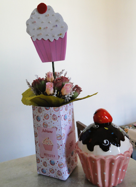 Centro de Mesa Festa Cupcakes De repente 30: