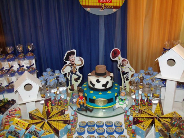 Tema: Toy Story – Festa da Leitora Joseane Leão!