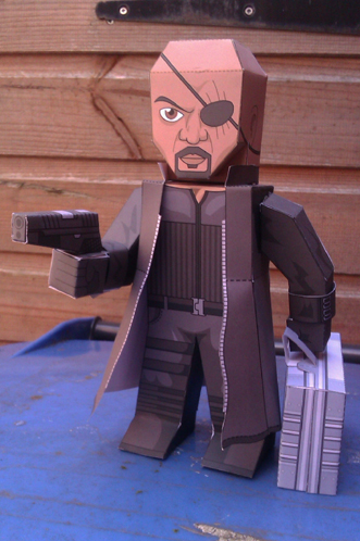 Nick Fury – Boneco 3D para Recortar e Montar!