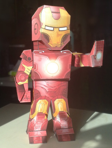 Homem de Ferro 3D para Recortar e Montar!