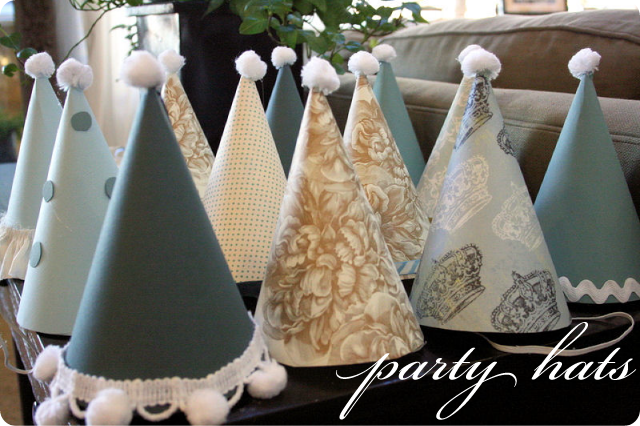 party hats thumb