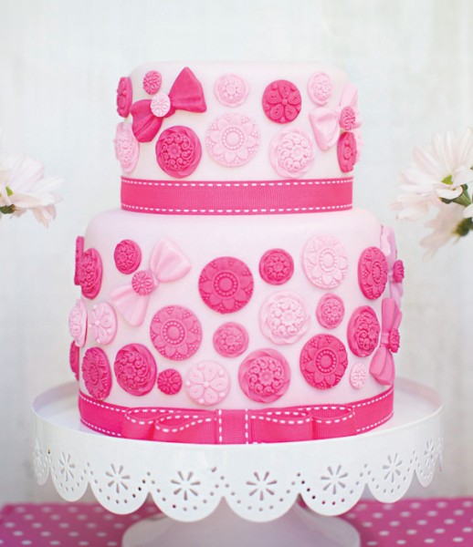 pink button cake