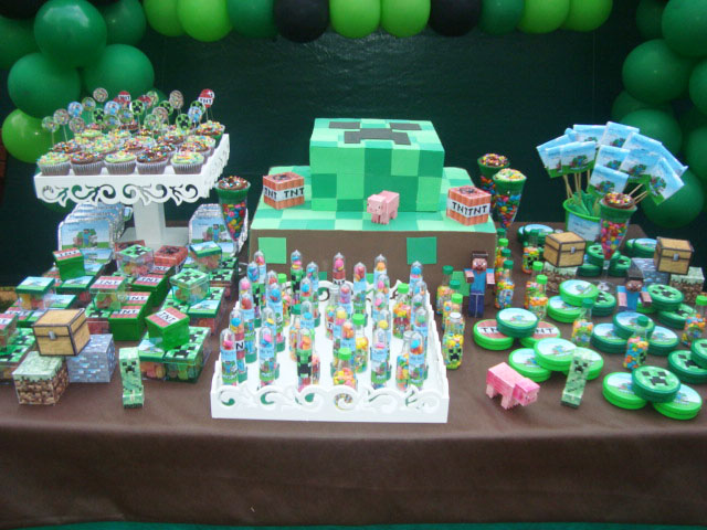 Tema: Minecraft - Festa da Leitora Juliana Viviani!