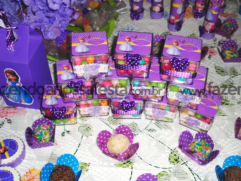 Fazendo a Propria Festa: KIT PERSONALIZADOS TEMA PRINCESA SOFIA