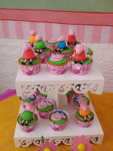 Cupcakes Festa Peppa Pig da Ana Laura