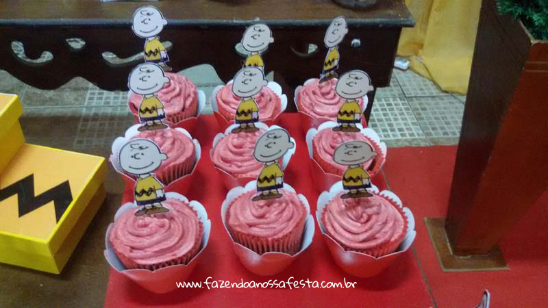Cupcakes 4 Festa Infantil Snoopy do Pedro