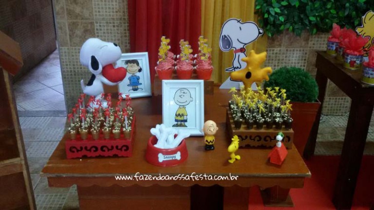 Docinhos Festa Snoopy do Pedro