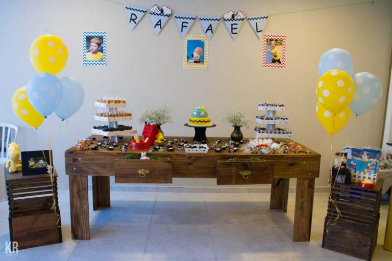 Mesa Festa Snoopy do Rafael