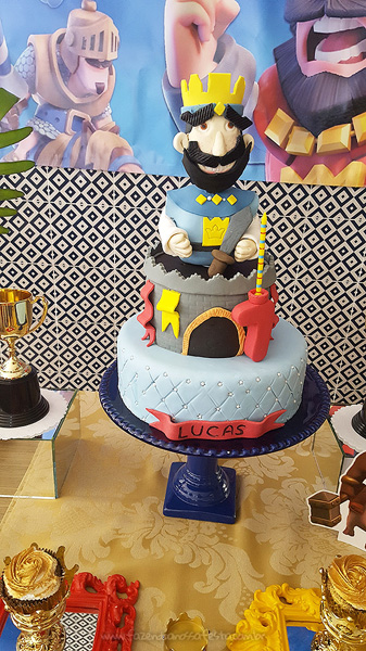 Bolo Festa Infantil Clash Royale do Lucas