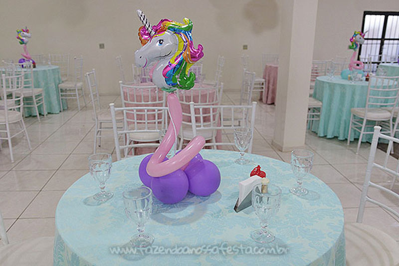 Centro de Mesa Festa Infantil Unicornio da Ana Elisa