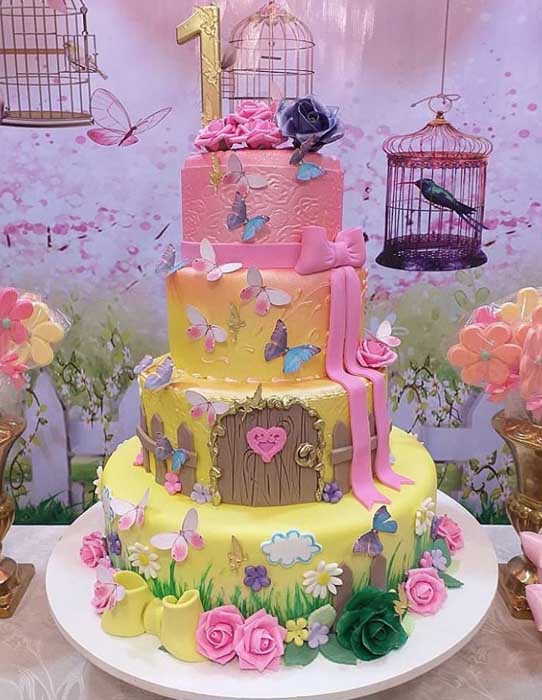 Bolo de Aniversário Jardim Encantado - Bolo de Chantilly 