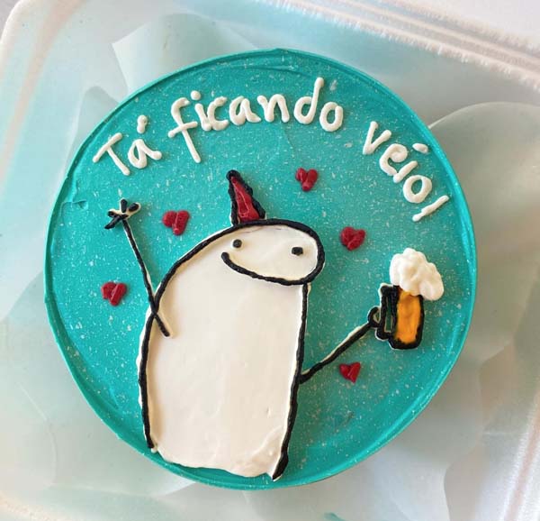 Bento cake amigo meme  Bolos engraçados de aniversário, Bolo