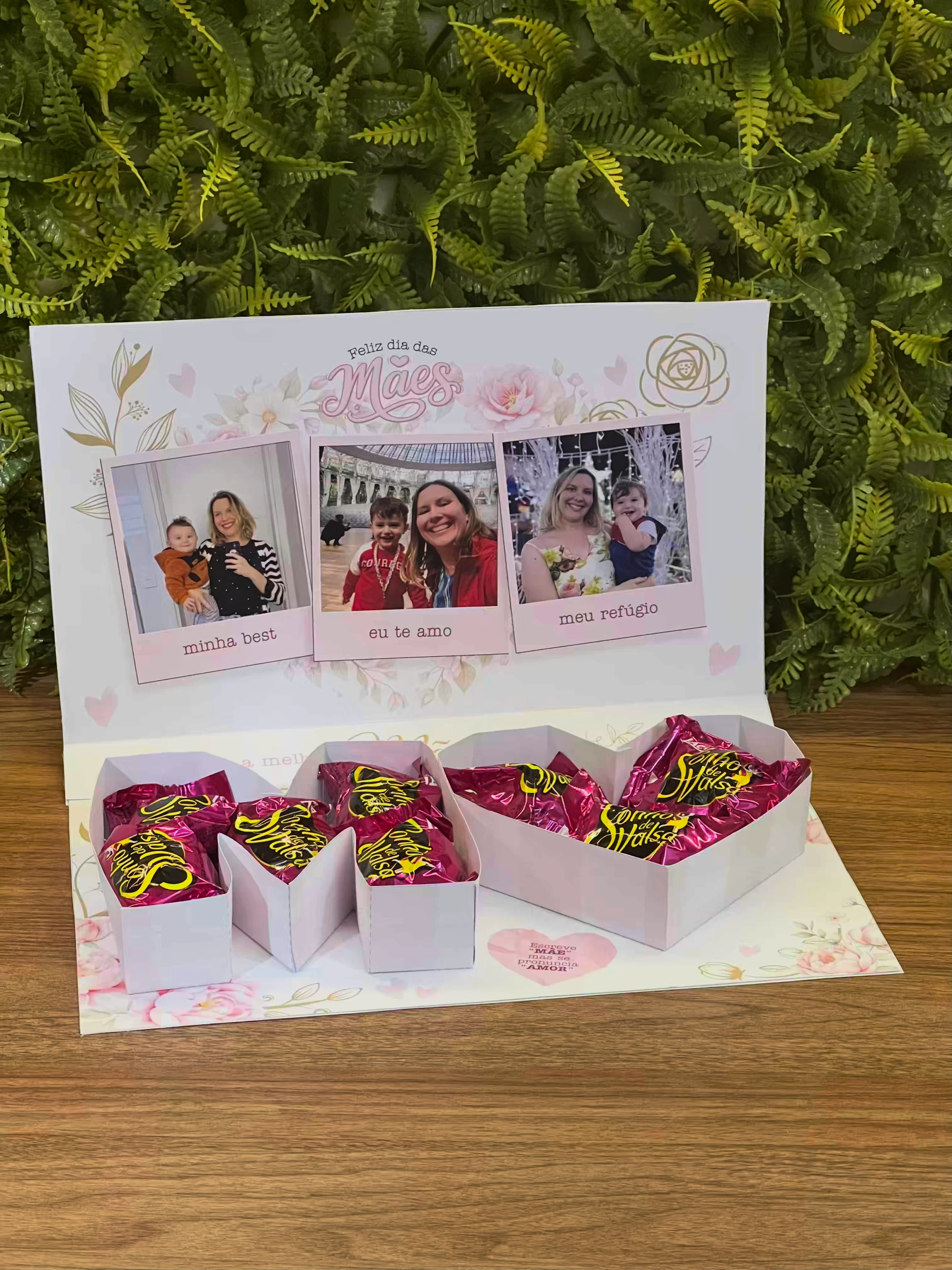 Caixa M e Coracao Dia das Maes